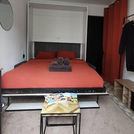 Chambre 2 Pas Du Centre-Ville Gisors Luaran gambar