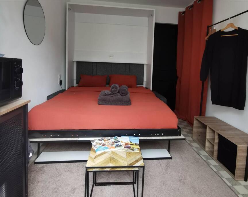 Chambre 2 Pas Du Centre-Ville Gisors Luaran gambar